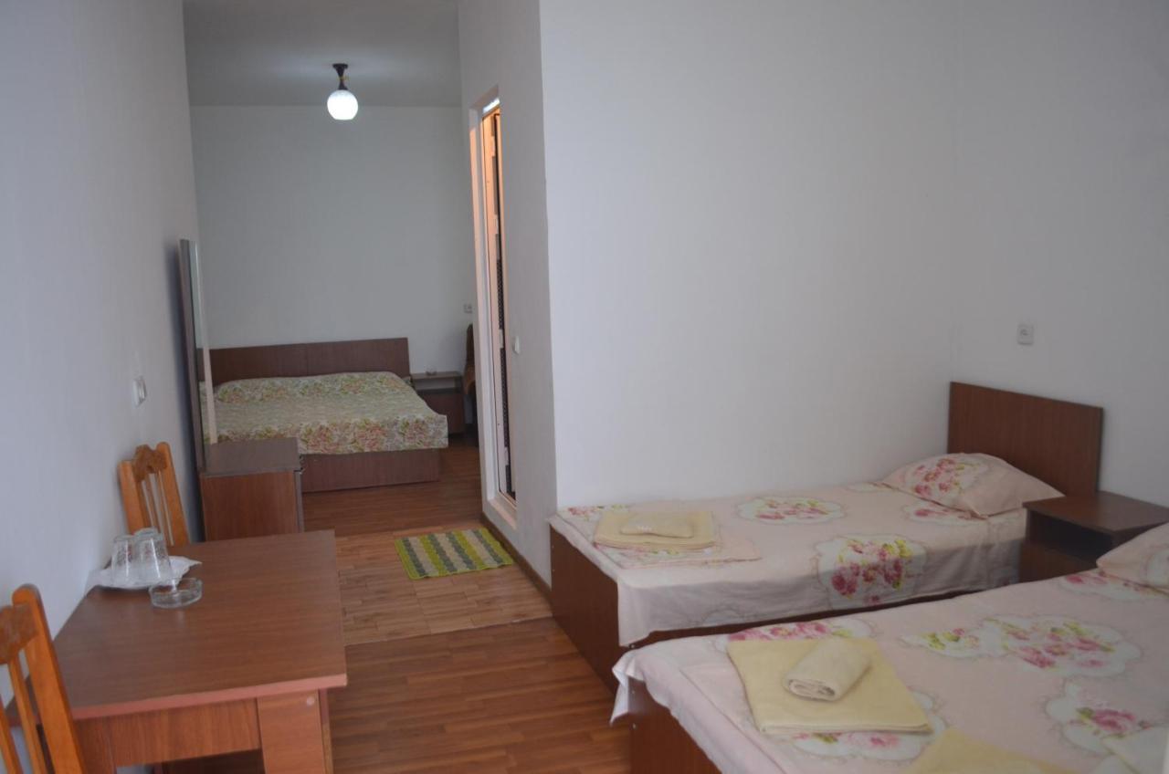 Akhmed Guest House Kvariati Exterior photo