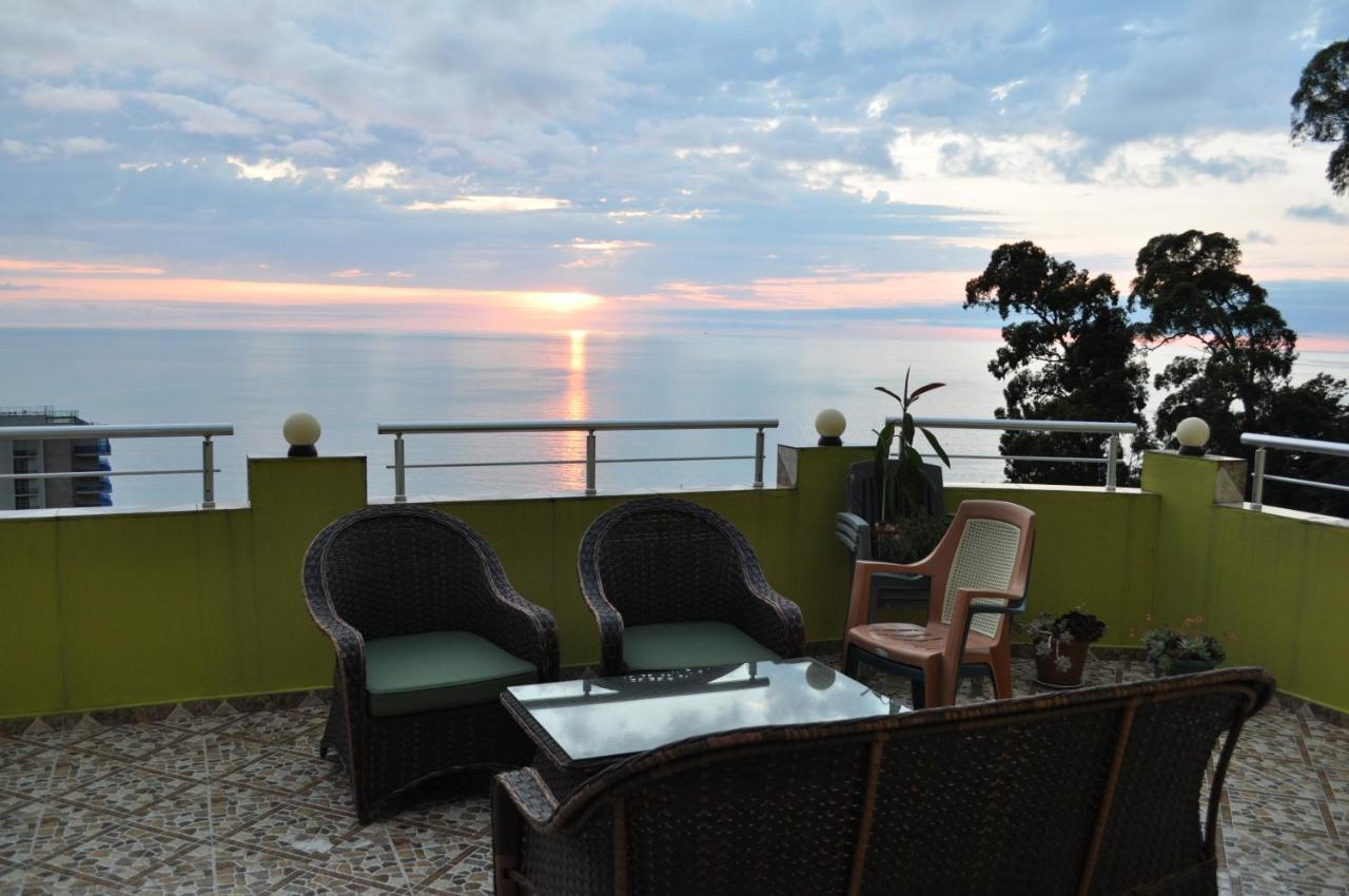 Akhmed Guest House Kvariati Exterior photo