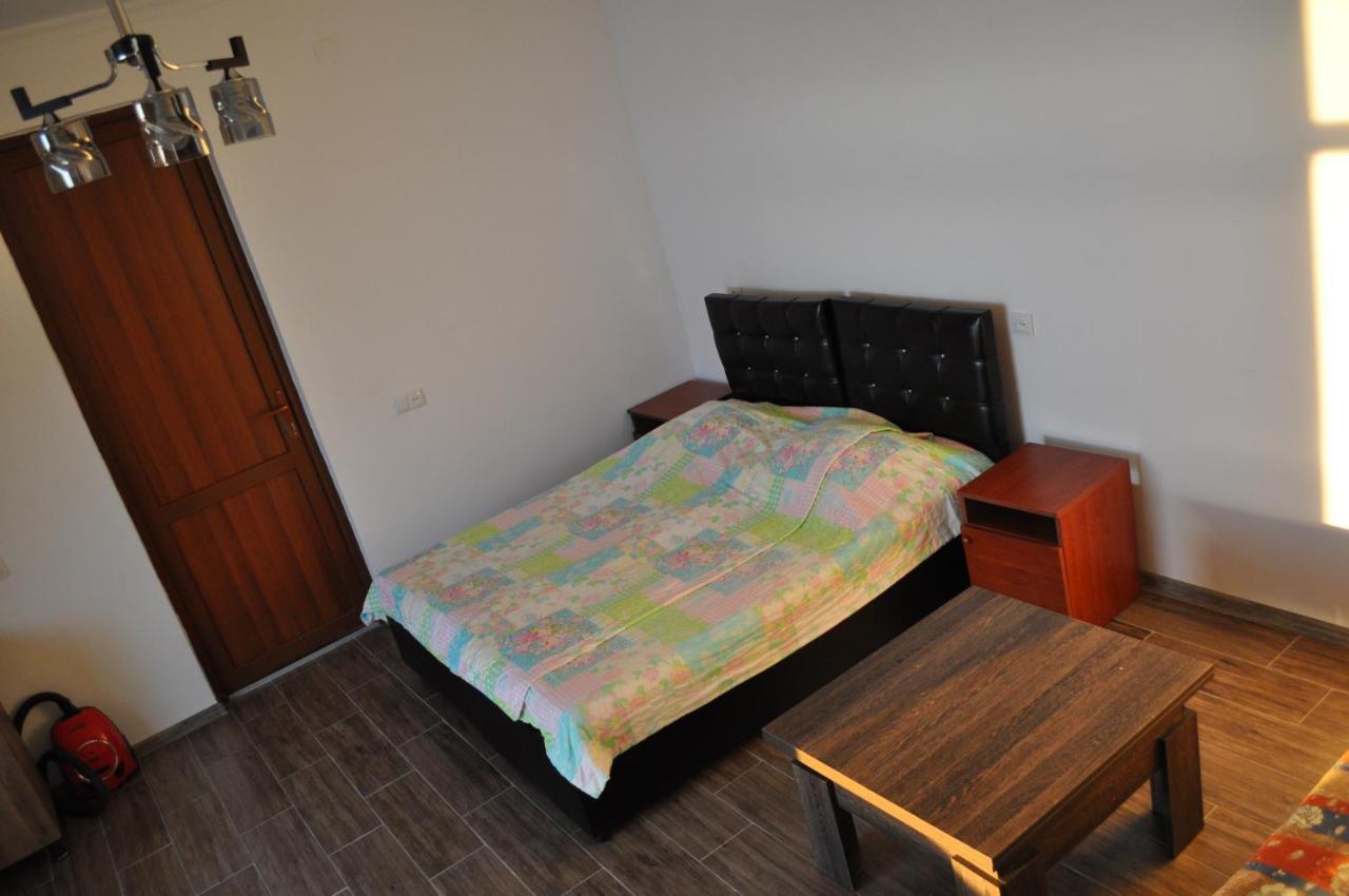 Akhmed Guest House Kvariati Exterior photo