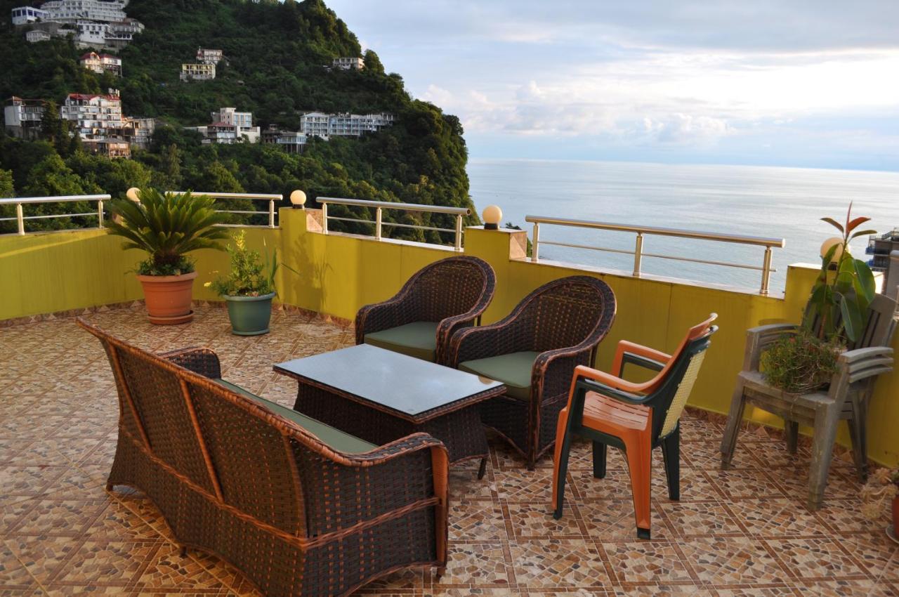 Akhmed Guest House Kvariati Exterior photo