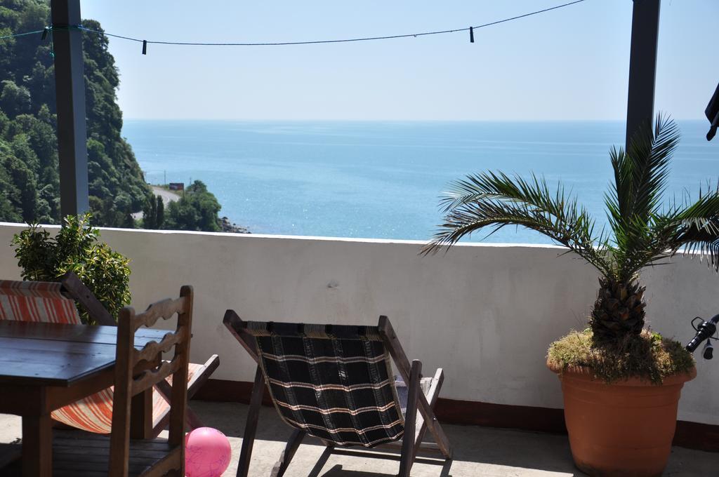 Akhmed Guest House Kvariati Exterior photo