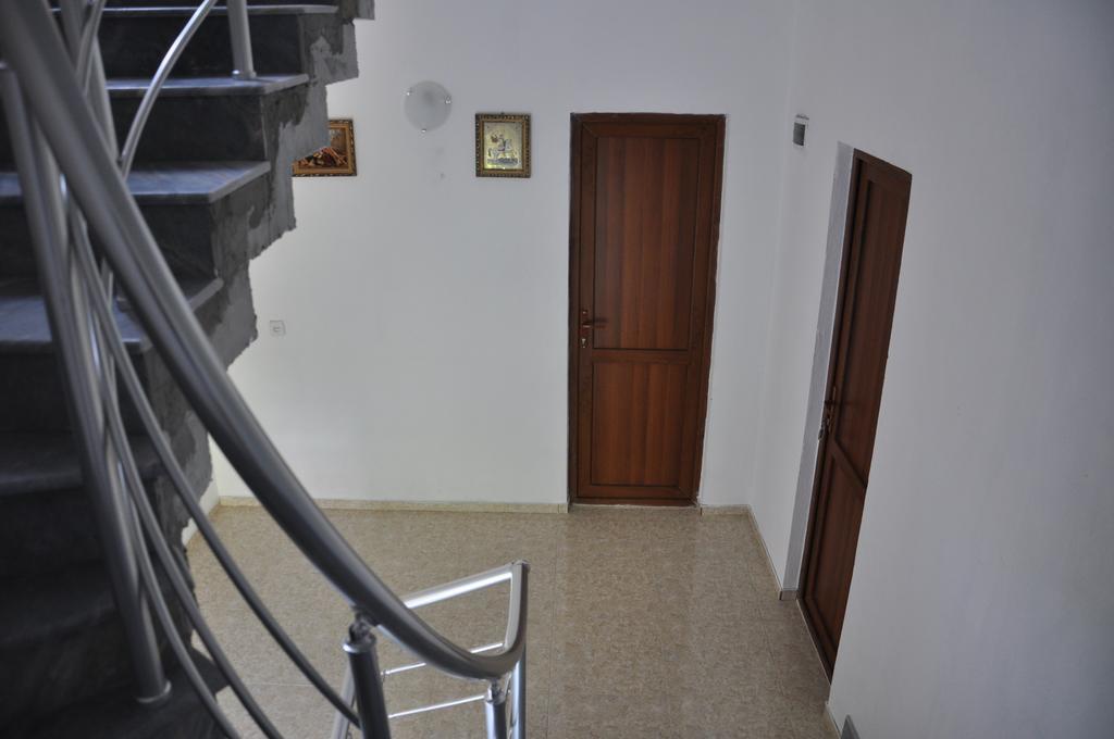 Akhmed Guest House Kvariati Exterior photo